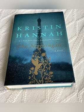 The Nightingale by Kristan Hannah